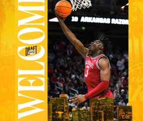 湖人新秀阿杜已抵达洛杉矶，房间布置充满了紫金特色